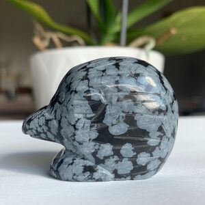 Snowflake Obsidian Carved Hedgehog Carving Bird Head Figurine Crystal Healing 2"